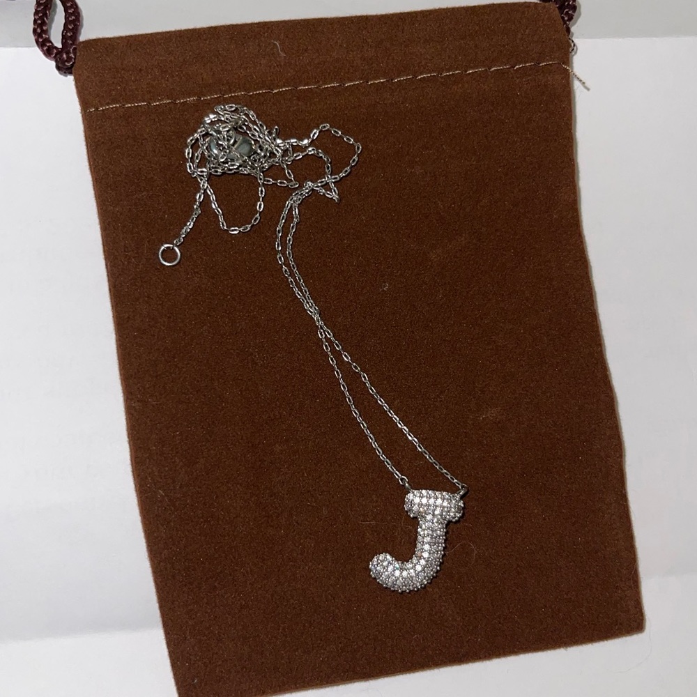 STERLVING SILVER FAUX DIAMOND HEART NECKLACE